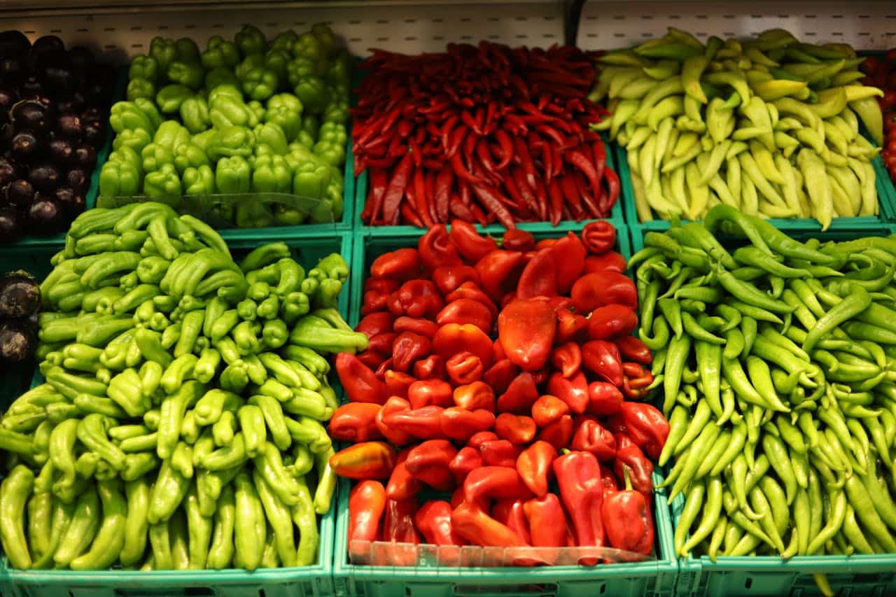 Mini sweet peppers with fresh appearance and natural color.